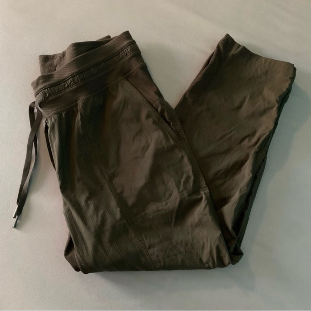 Lululemon Dance Studio Crop pants